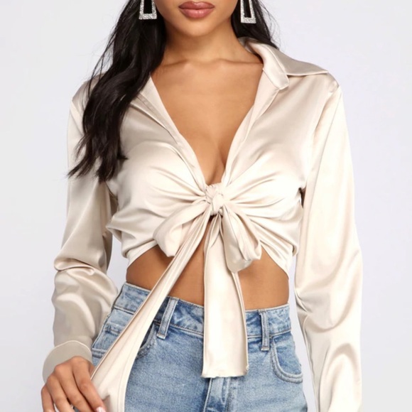 Tie front cropped top - Picture 2 of 7